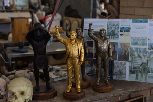 $300,000 Trump Gold Statue, a Crazy Memecoin Marketing Stunt