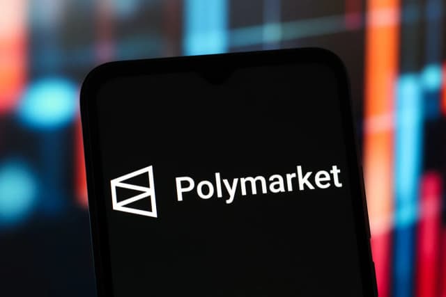 Polymarket's Pricing Wrong? 200 AI Agents Simulate Crisis, Yield Unexpected Answer