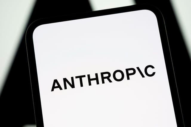 Anthropic's Most Powerful AI Triggers Emergency Wall Street Closed-Door Meeting; Why Was JPMorgan Chase, Holding the "Antidote," Absent?