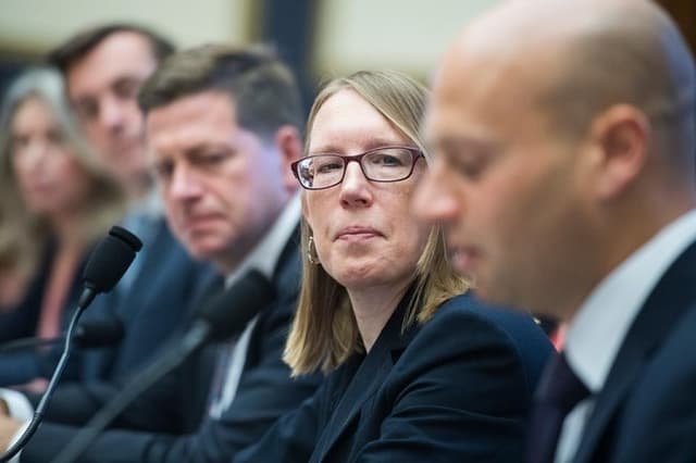 "Crypto Laoganma": The digital dollar is not the end of cryptocurrency, and he will leave the SEC in June