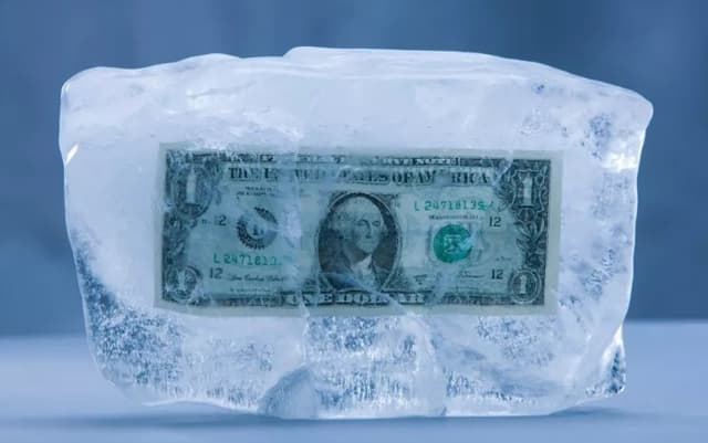 Do we have autonomy over our own crypto assets? USDC Address Assets Are Freeze, Sparking Hot Discussions