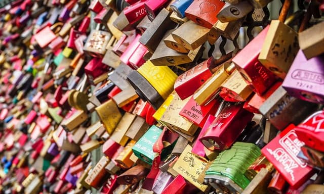 $180M in Bitcoin Locked in Ethereum, 80% WBTC