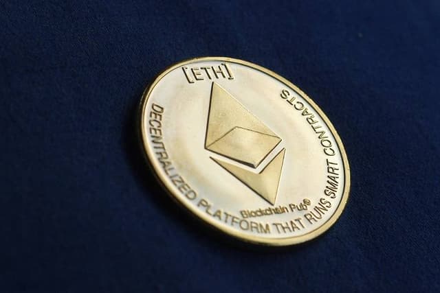 What are the similarities and differences between Ethereum 2.0 and other Layer 1 expansion solutions?