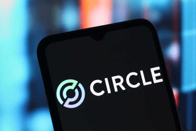 ARK made a profit of $96 million and then sold its shares. Can we short Circle now?