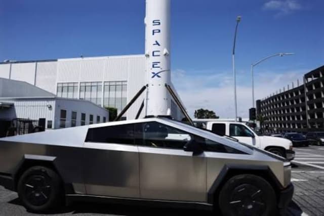 テスラとSpaceXの潜在的合併：主要データを徹底分解