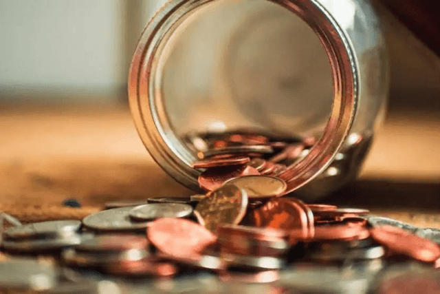 Analysis on the Implementation of Price Oracles for Derivatives Assets