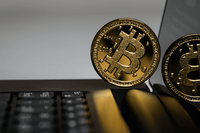 Bitcoin plunges after breaking new highs, more than 300,000 people are liquidated, and $1.2 billion evaporates