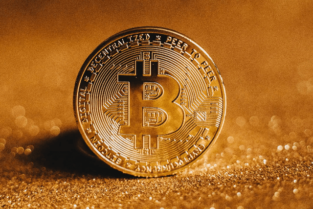 比特幣突破9萬美元，Coinbase溢價指數升至7個月高點
