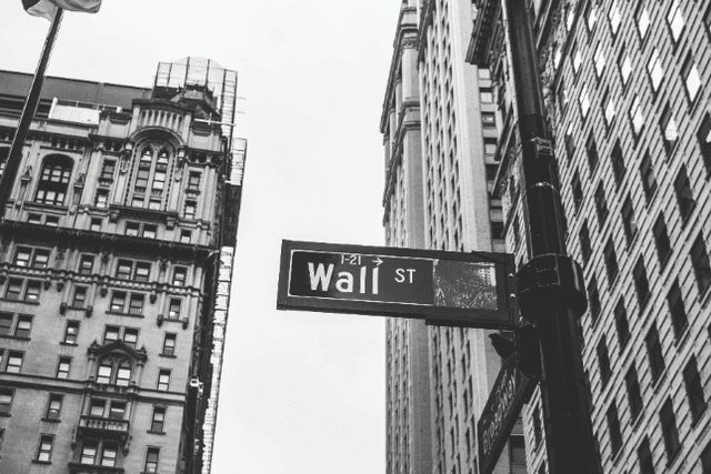 敘事熱鬧、市場冷清，美股上鍊會是加密市場的救星嗎？