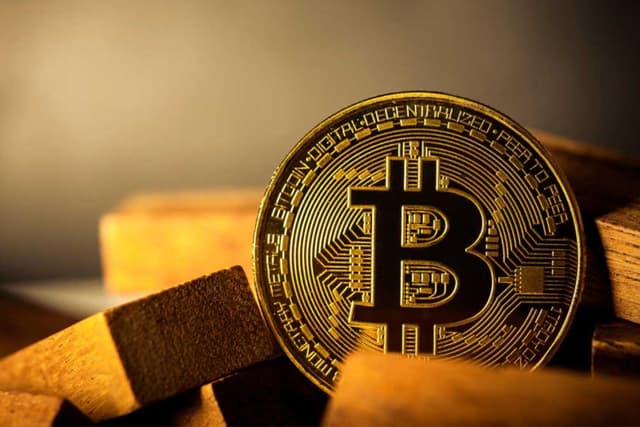 別再用黃金對標比特幣了,它現在就是一支高波動的軟體股