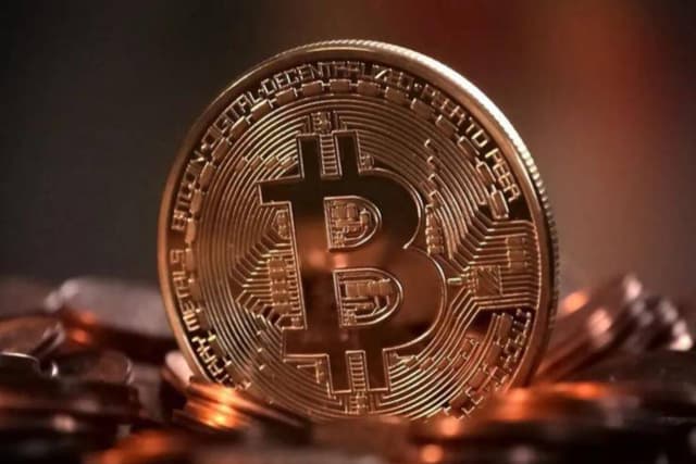 高盛申请比特币 ETF,华尔街最后的堡垒倒了