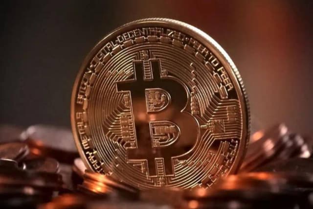 比特币7.9万美元遇阻,6.5-7万美元或成关键支撑
