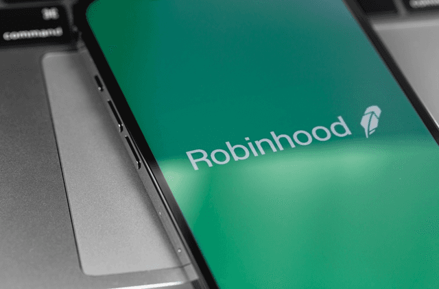 Robinhoodの予測市場は大きく稼いだが、暗号資産収入は半減