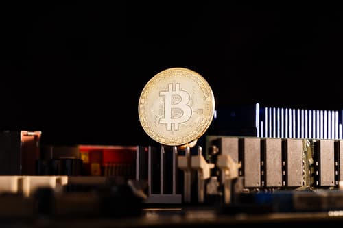 Guosheng Blockchain: Under the plunge, how do you view the property of Bitcoin assets and the mining industry?