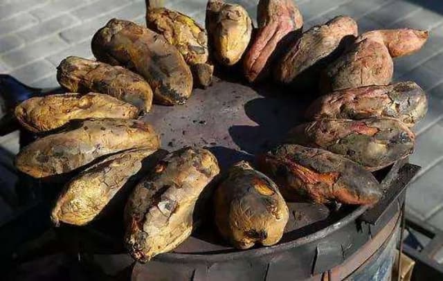 The recharge of 100,000 fell to 860 yuan, and YAM collapsed in one day